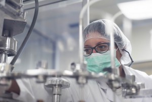 药品注册受理工作调整：12月1日起，凡由总局审评审批的注册申请均由总局受理