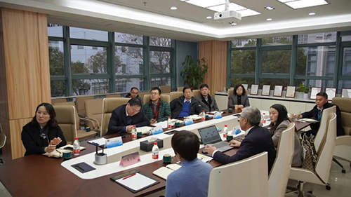 上海市浦东新区政府党组成员、副区长吴强，浦东新区科经委副主任李晓亮，张江管理局副局长吴。沤鸥弊芫硗蹩俚鹊餮蠬JC黄金城平台