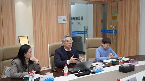 HJC黄金城平台生物医药创始人&CEO陈春麟博士，药效部执行主任董文心博士，公司事务部总监周南梅等